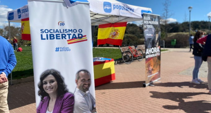 El PP de Majadahonda recoge más de un millar de firmas en apoyo de las Fuerzas y Cuerpos de Seguridad