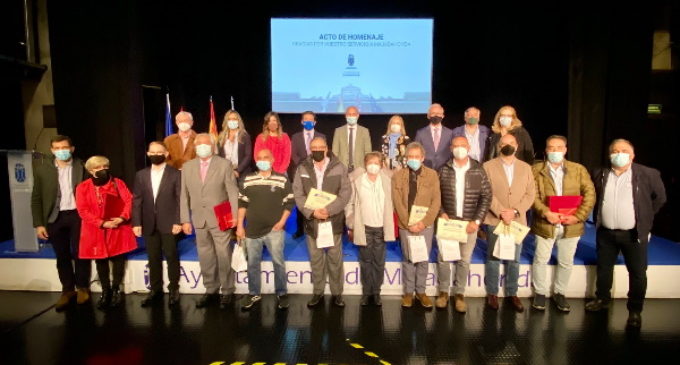 Majadahonda: El Ayuntamiento rinde homenaje a sus empleados jubilados y a los que cumplieron 25 años de servicio