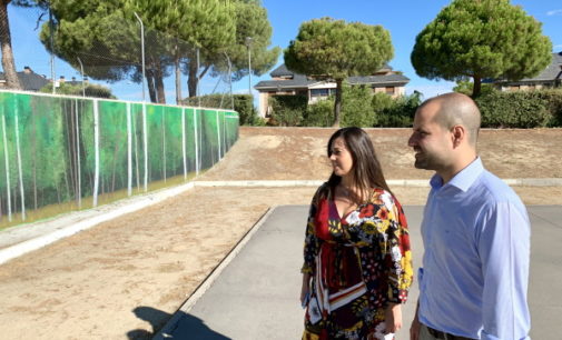 El Monte del Pilar estrena un mural de arte urbano y una pista de petanca