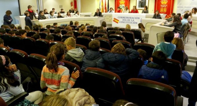 Los niños de Majadahonda celebran un Pleno Infantil