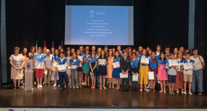 El Ayuntamiento premia la excelencia académica de 49 alumnos de Majadahonda