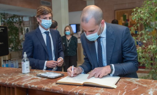 Álvarez Ustarroz agradece la generosidad del Hotel Majadahonda durante la crisis