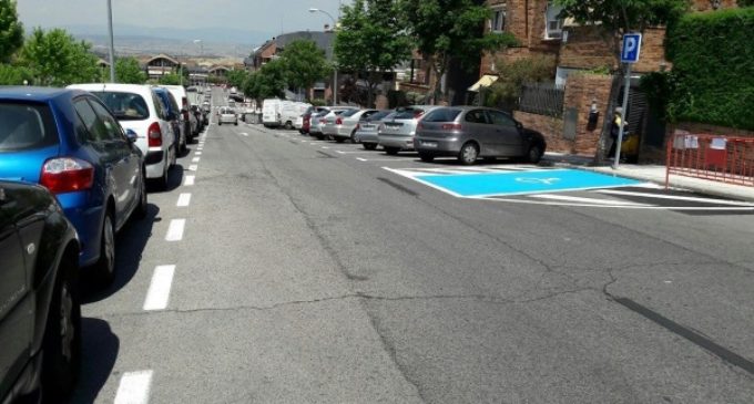 Majadahonda: La Policía inicia una campaña de apoyo a personas con tarjeta de estacionamiento para personas con discapacidad