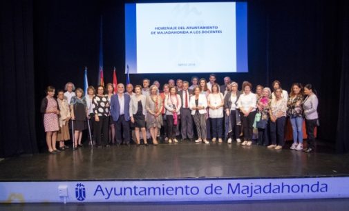 Majadahonda: Reconocimiento público a toda una vida dedicada a la enseñanza