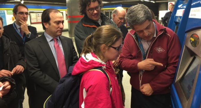 Los empleados de la red de Metro recibirán formación para mejorar la atención a personas con discapacidad intelectual