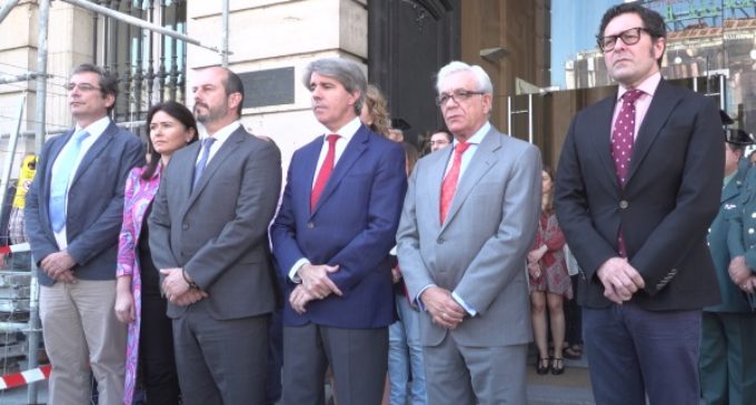 La Comunidad muestra su solidaridad y condolencia con las víctimas del atentado de Mánchester con un minuto de silencio