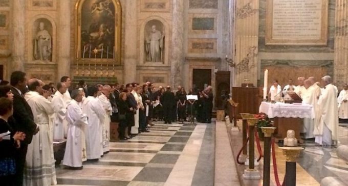 Obispos de Perú celebran en Roma y tienen un encuentro con la comunidad peruana