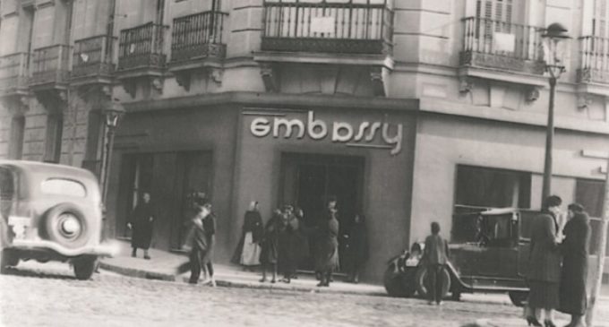 La fundadora de Embassy utilizó el madrileño salón de té como tapadera