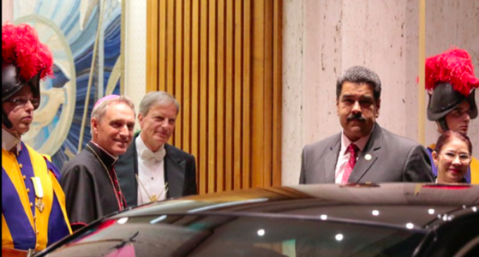 El Papa pide a Nicolás Maduro “emprender con valentía el camino del diálogo sincero”
