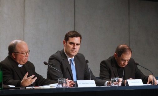 Nuevas normas para toda la Iglesia contra los que abusan o encubren