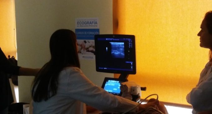 La Comunidad amplía a 191 los centros de salud dotados con ecógrafo, incorporando 36 nuevos aparatos