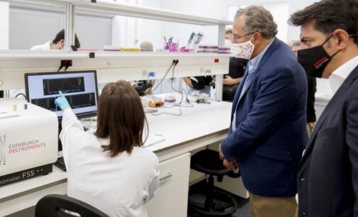 Nuevos investigadores de la Comunidad de Madrid estudian propiedades desconocidas de los metamateriales