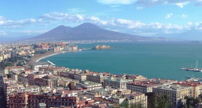 La diócesis de Nápoles dona sus apartamentos a los pobres