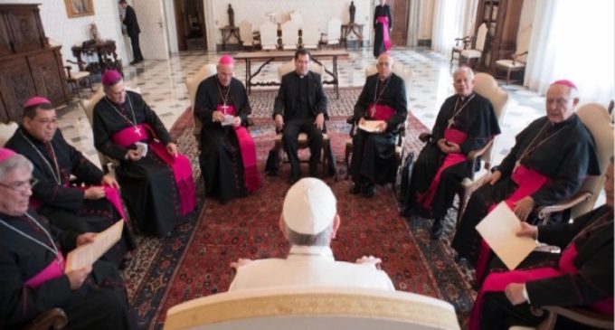Francisco envía su bendición al pueblo costarricense