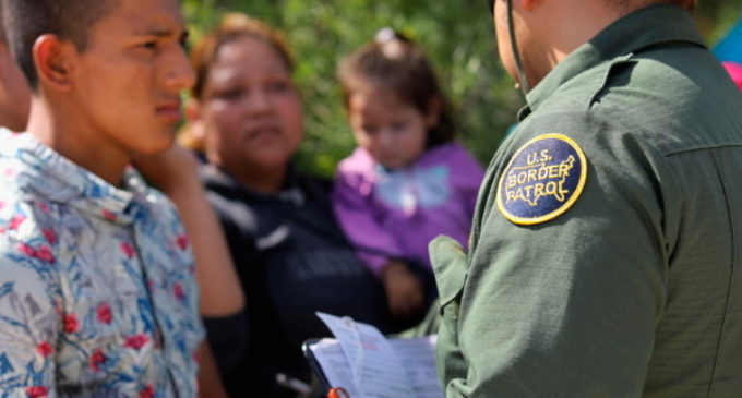 Obispos de Estados Unidos condenan las medidas contra indocumentados: «Son contrarias al cristianismo»