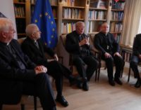 Los obispos de Europa piden reformas y diálogo