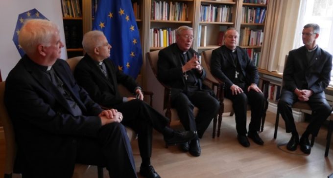 Los obispos de Europa piden reformas y diálogo