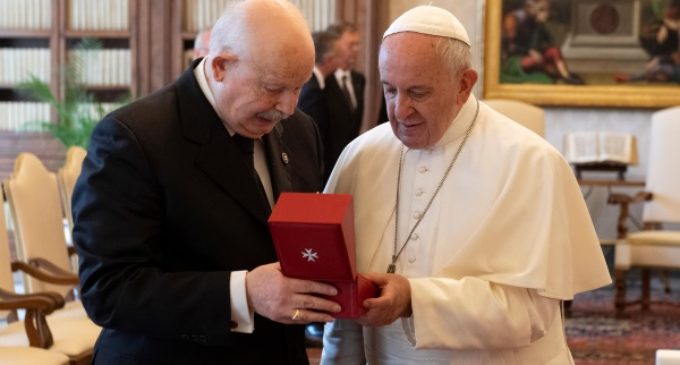 Orden de Malta: Francisco anima al Gran Maestre a seguir comprometidos con los más débiles