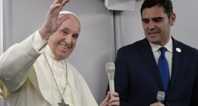 Papa Francisco: “Debemos ayudar a los políticos a ser honestos”