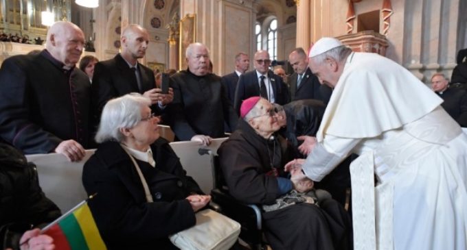 El Papa en Lituania: “Ustedes son hijos de mártires, esta es vuestra fuerza”