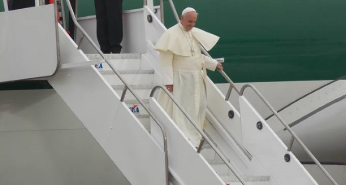 Anuncian nuevos viajes del Papa Francisco para 2016