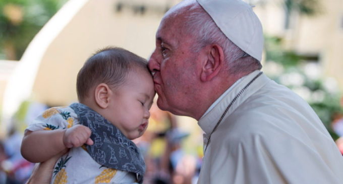 El Papa denuncia la esclavitud femenina e infantil en Tailandia