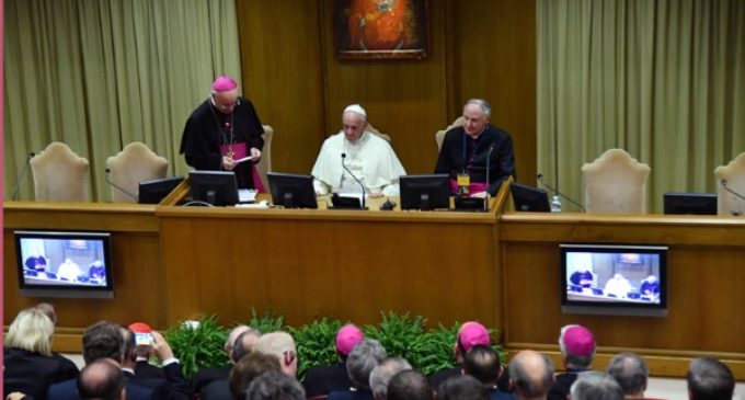 El Papa denuncia los intentos de «cancelar» la diferencia entre hombre y mujer
