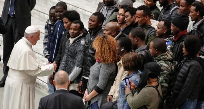 El Papa pide que los derechos humanos sean el eje de las acciones políticas