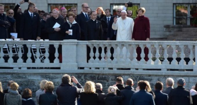 El Papa en Estonia: El exceso de tecnología destruye «los vínculos interpersonales» y la «alegría de vivir»