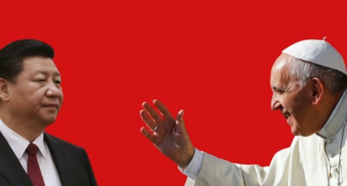 El Papa Francisco intenta saltar la Gran Muralla