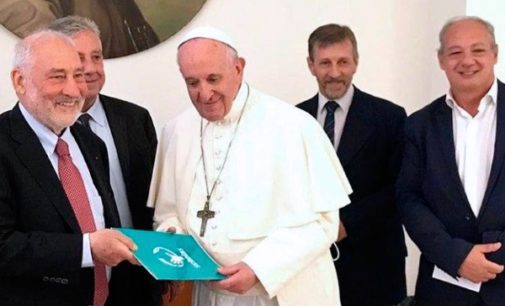 El Papa llama a los jóvenes a humanizar la economía