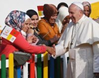 El Papa lloró después de ver las concertinas de las vallas de Ceuta y Melilla
