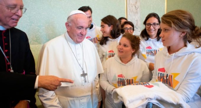El Papa: «El sexo es un regalo de Dios»