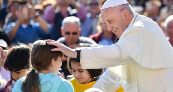 El Papa, sin eufemismos, sobre el aborto: «supone quitar la vida a un niño»