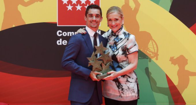 Cifuentes recibe a 40 deportistas madrileños que participarán en los Juegos Olímpicos y Paralímpicos de Río de Janeiro