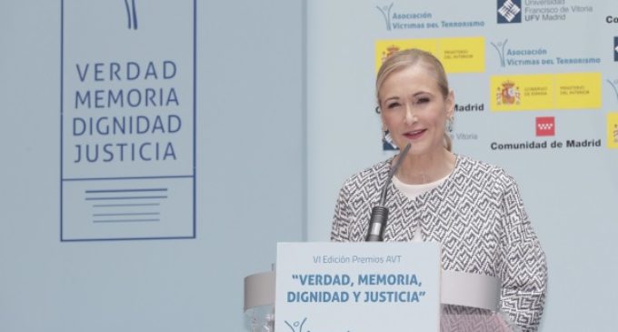 Cifuentes reivindica “memoria, dignidad y justicia” para las víctimas del terrorismo