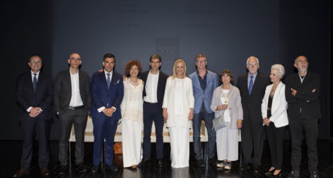 La presidenta regional entrega los Premios de Cultura en un acto en los Teatros del Canal