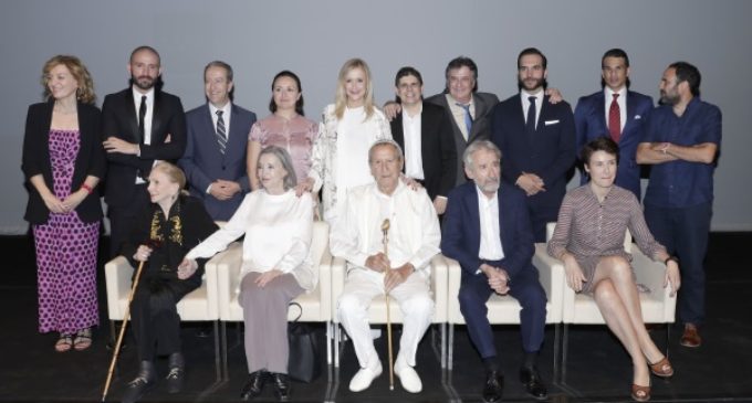 Cifuentes entrega a Jose María Manzanares, Nuria Espert, José Sacristán, Mario Sandoval y María Dolores Pradera los Premios de Cultura