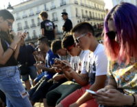 Proyecto Hombre, al rescate de jóvenes enganchados al móvil