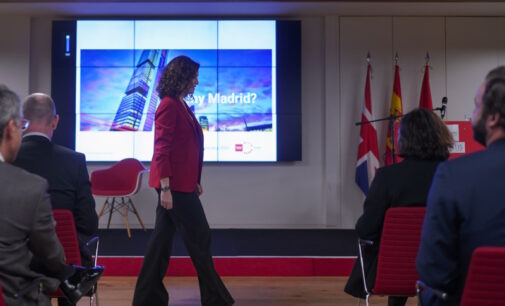 Díaz Ayuso cree que la presidenta del Congreso debería actuar tras la retirada de Nogueras de la bandera de España y cuestiona que tenga una nómina pública quien reniega de las instituciones