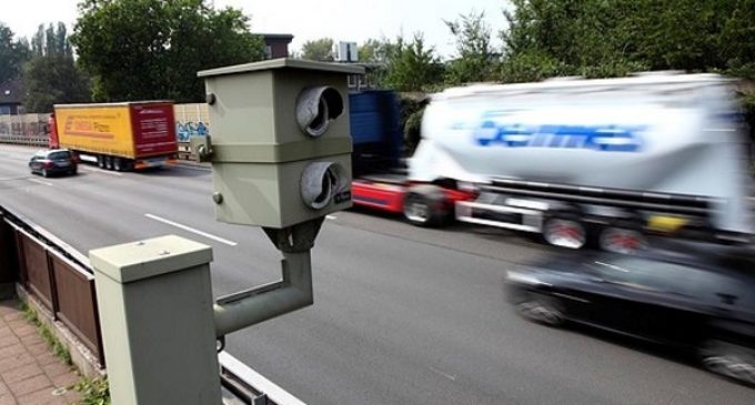 DGT obligada a reducir importe de multas y a devolver puntos por indebida aplicación del margen de error