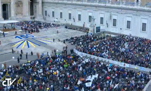 Venezuela: llamamiento del Papa Francisco a negociar una solución y a poner fin a la violencia