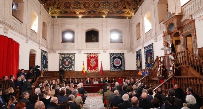 Rollán asiste a la entrega del Premio Cervantes a la escritora uruguaya Ida Vitale