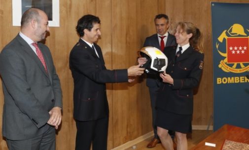 Rollán asiste al relevo en la jefatura de los Bomberos de la Comunidad de Madrid