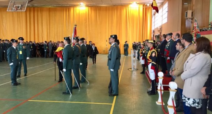 Rollán participa en el acto de entrega de la última bandera nacional arriada en Guinea Ecuatorial