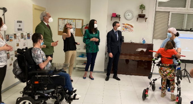 La atención especializada a personas con parálisis cerebral recibe un impulso en Madrid