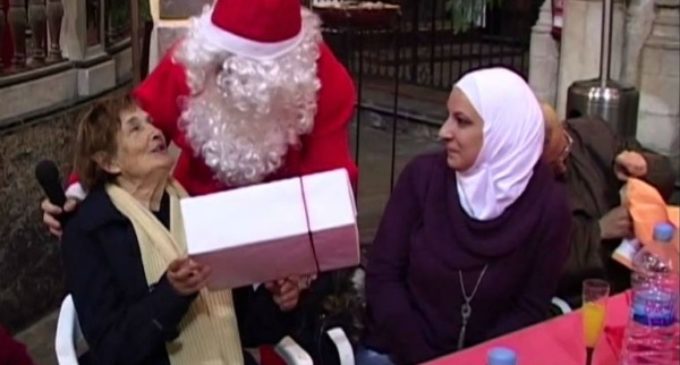 «No se trata de sentar a un pobre en la mesa por Navidad. Ellos son nuestra familia»