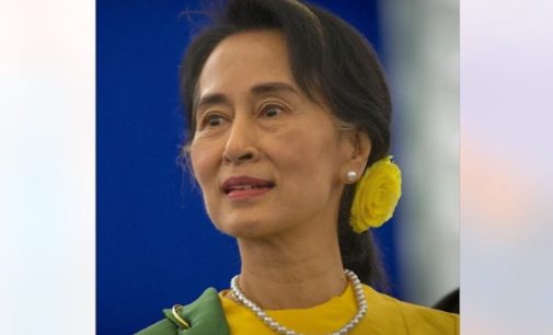 El Santo Padre recibe a Aung San Suu Kyi. Birmania reanuda relaciones plenas con la Santa Sede