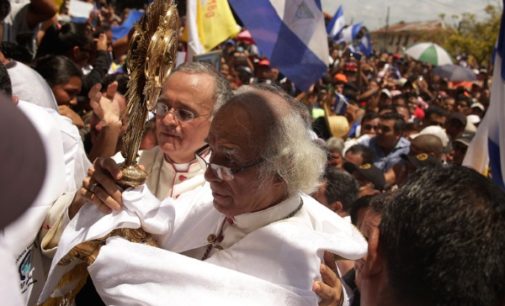 Monseñor Silvio José Báez, obispo auxiliar de Managua (Nicaragua): «Ser mediadores no nos hace neutrales frente a la violencia»
