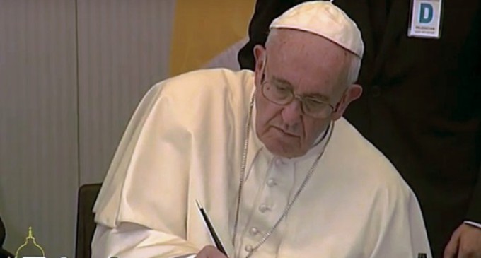 El Papa pide no eliminar el sufrimiento suprimiendo a quien sufre